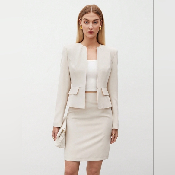 Women's Blazer With Flap Detail & Double-Breasted Opening,